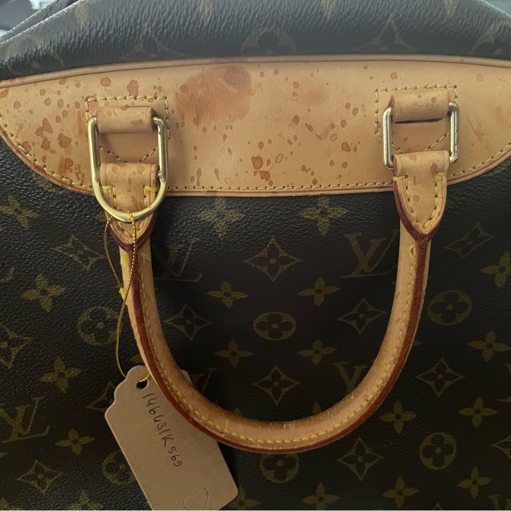 Authentic Lv - image 5